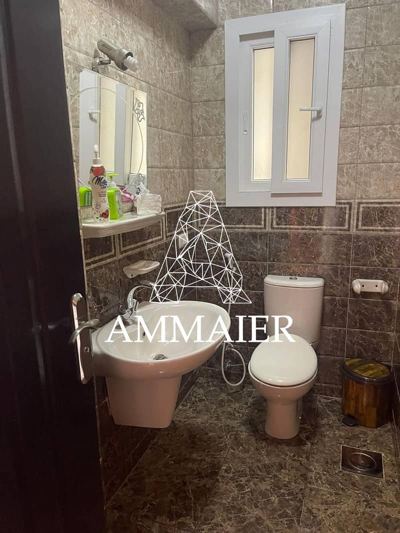 14 db87e417-cbc8-4f36-bf2d-cff14f7b7a03. jpg