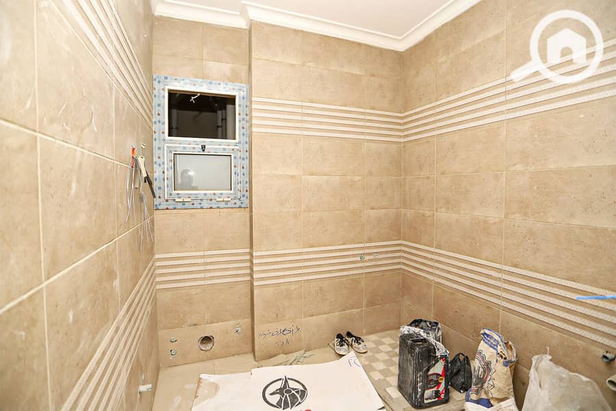 4 Untitled-1_0004_IMG_2411. jpg