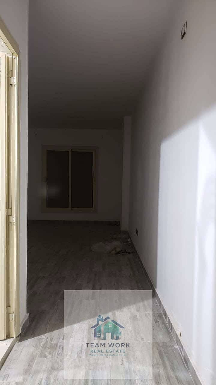 10 fa63cc69-e3da-42ac-b2c6-7f8b6da8f167. jpg