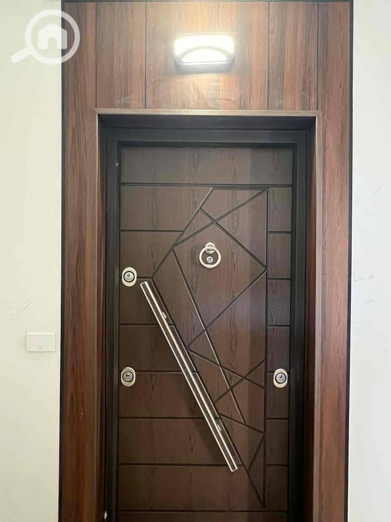 10 33a6cfa2-d04d-4532-b3d3-085cd7c46f14. jpg