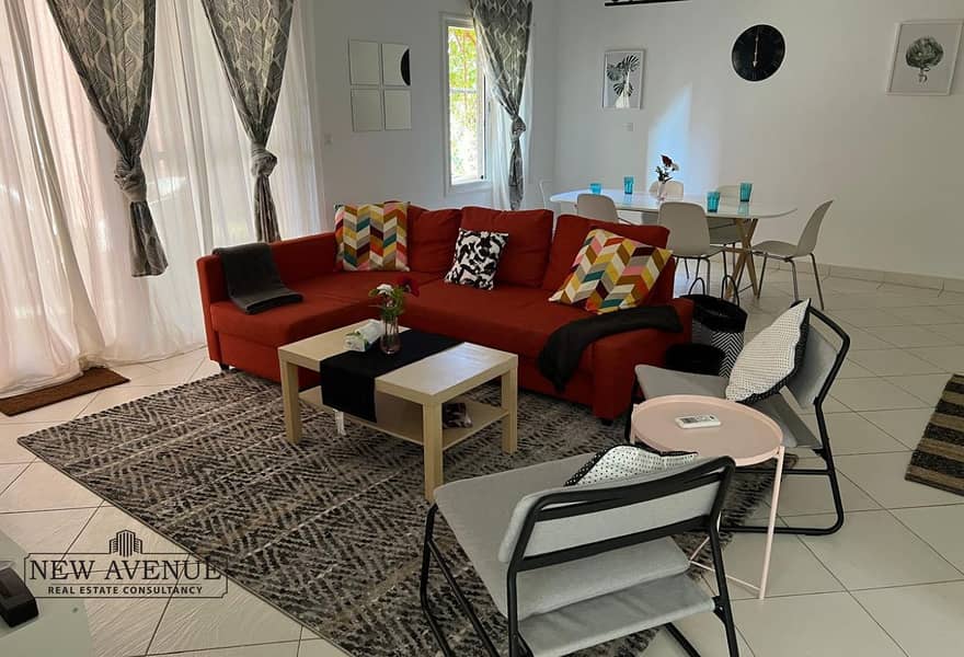 2 e2398d77-2f27-460f-89fa-b873a70f5ff2. jpg