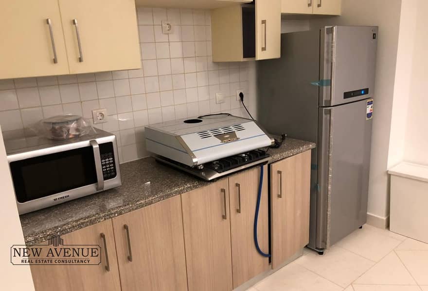 10 e51d8484-89c6-49c3-bf36-ea86ae214cd5. jpg