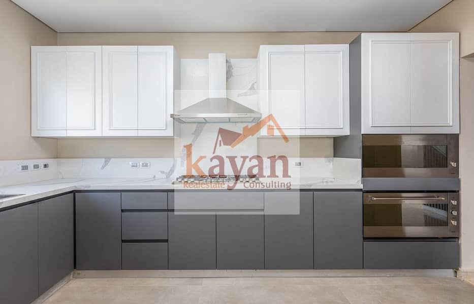 10 WhatsApp Image 2025-12-14 at 16.11. 08 (3). jpeg