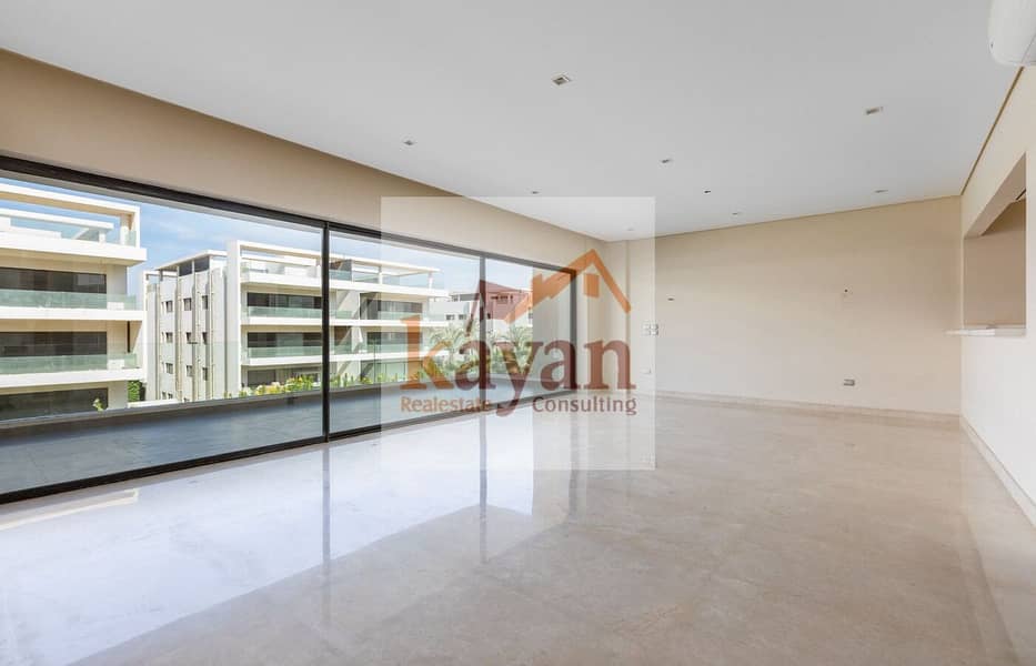 12 WhatsApp Image 2025-12-14 at 16.11. 08. jpeg