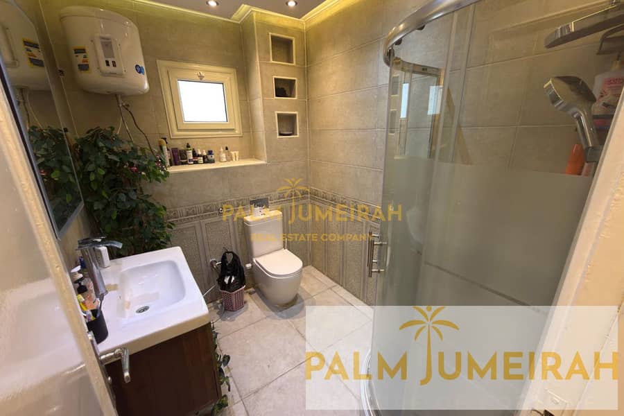 10 8Palm Jumeriah - Frame-Recovered. jpg