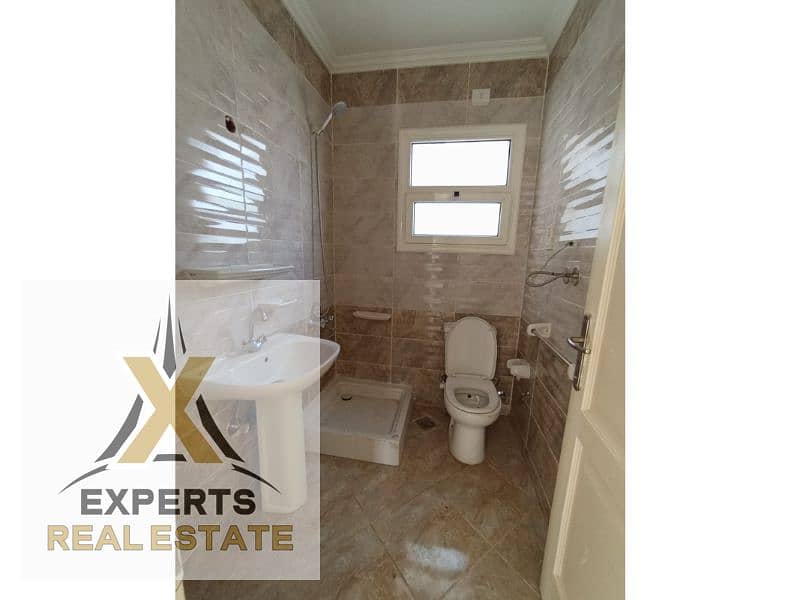 10 WhatsApp Image 2025-12-06 at 5.55. 35 PM (1). jpg