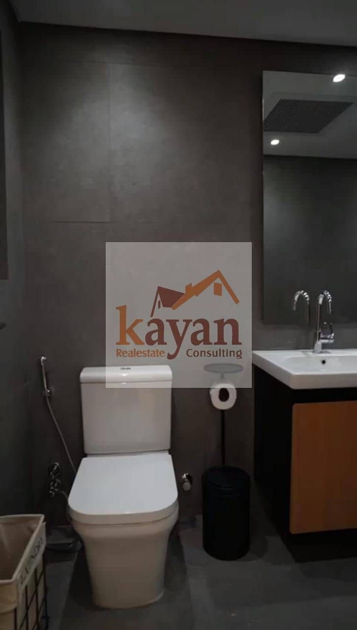 11 e7dc7308-df57-4b65-bcf7-655516d4e572. jpg