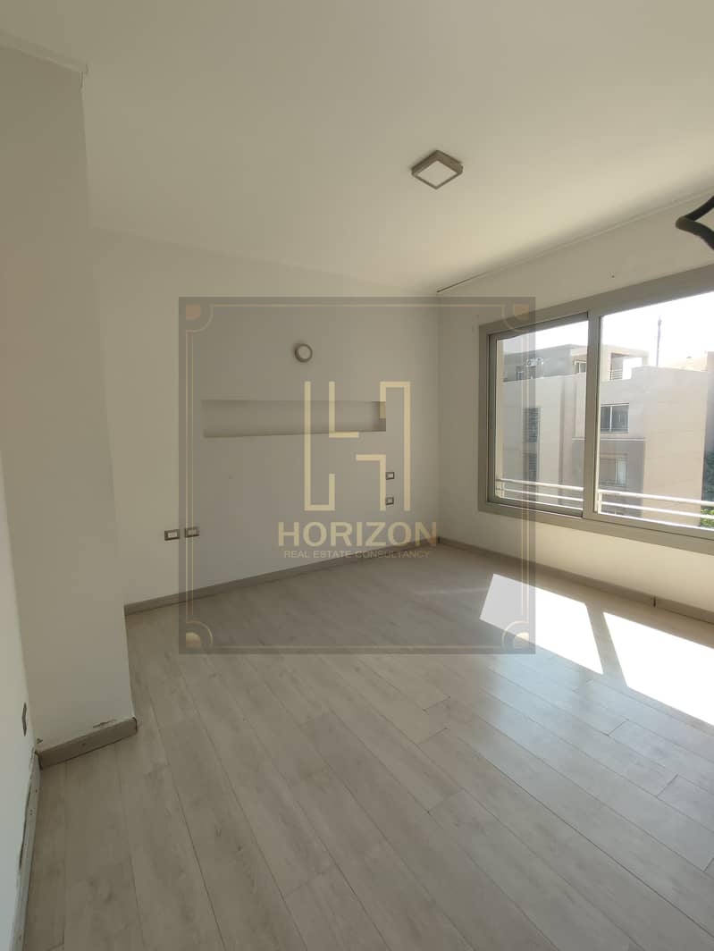3 Penthouse for rent in Village Gate Palm Hills للايجار فيلدج جيت بالم هيلز. jpeg
