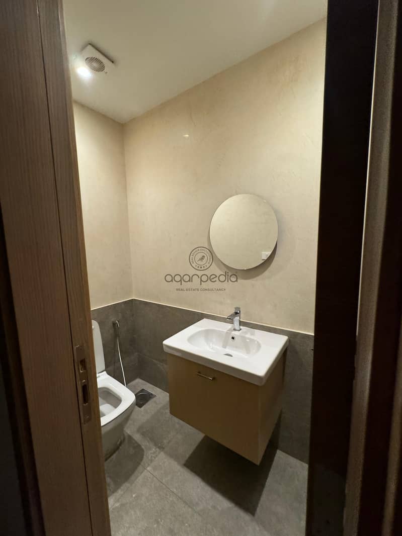 18 WhatsApp Image 2025-12-13 at 4.41. 25 PM. jpeg