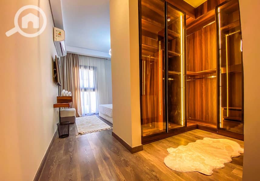 5 WhatsApp Image 2025-12-14 at 4.28. 40 PM (1). jpeg