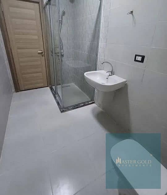 6 Capthjreweure. JPG