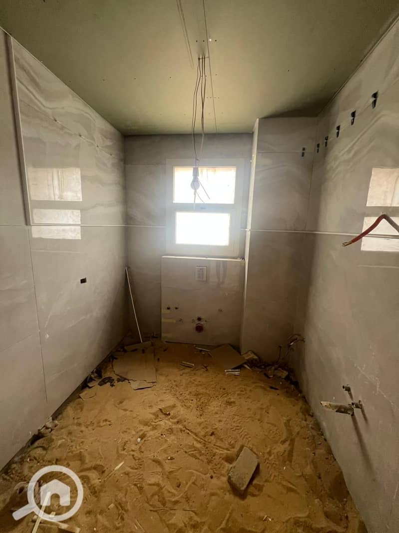 6 WhatsApp Image 2025-12-14 at 5.20. 07 PMhguy. jpeg