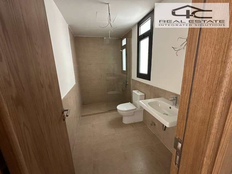 5 WhatsApp Image 2025-05-25 at 6.33. 13 PM (1). jpeg