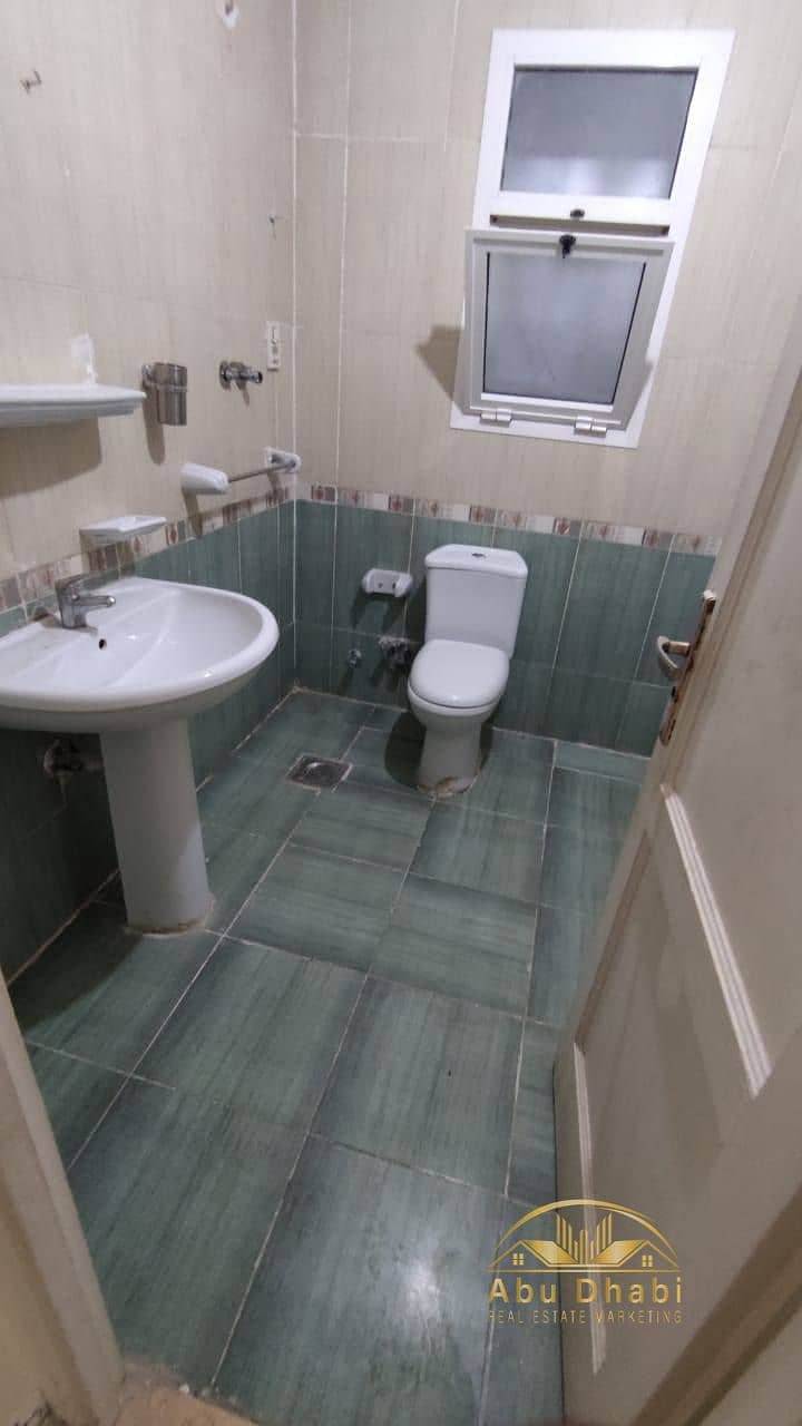 8 571148423_1377384903773699_4900874840123415770_n. jpg