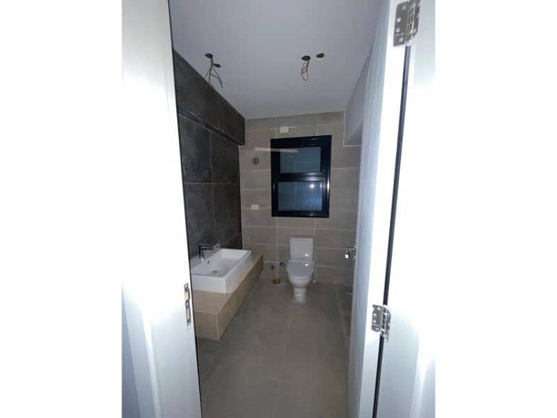 7 bc21fbea-98a9-48e6-a47b-a78bc3b1997b. jfif. jpg