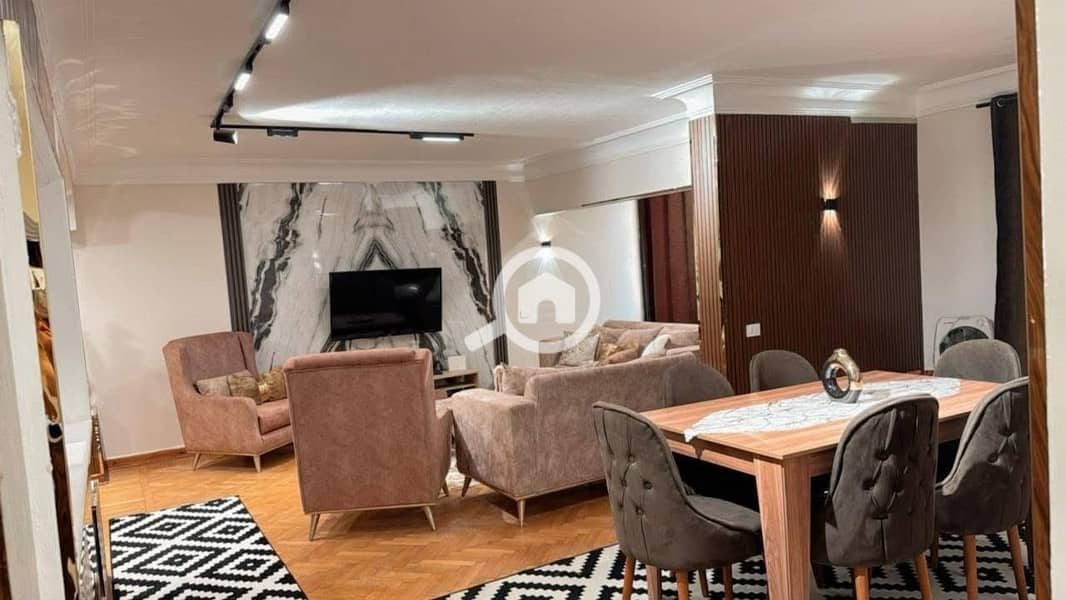 10 b6af521f-e7c4-423f-a017-64f08d258eeb. jpg