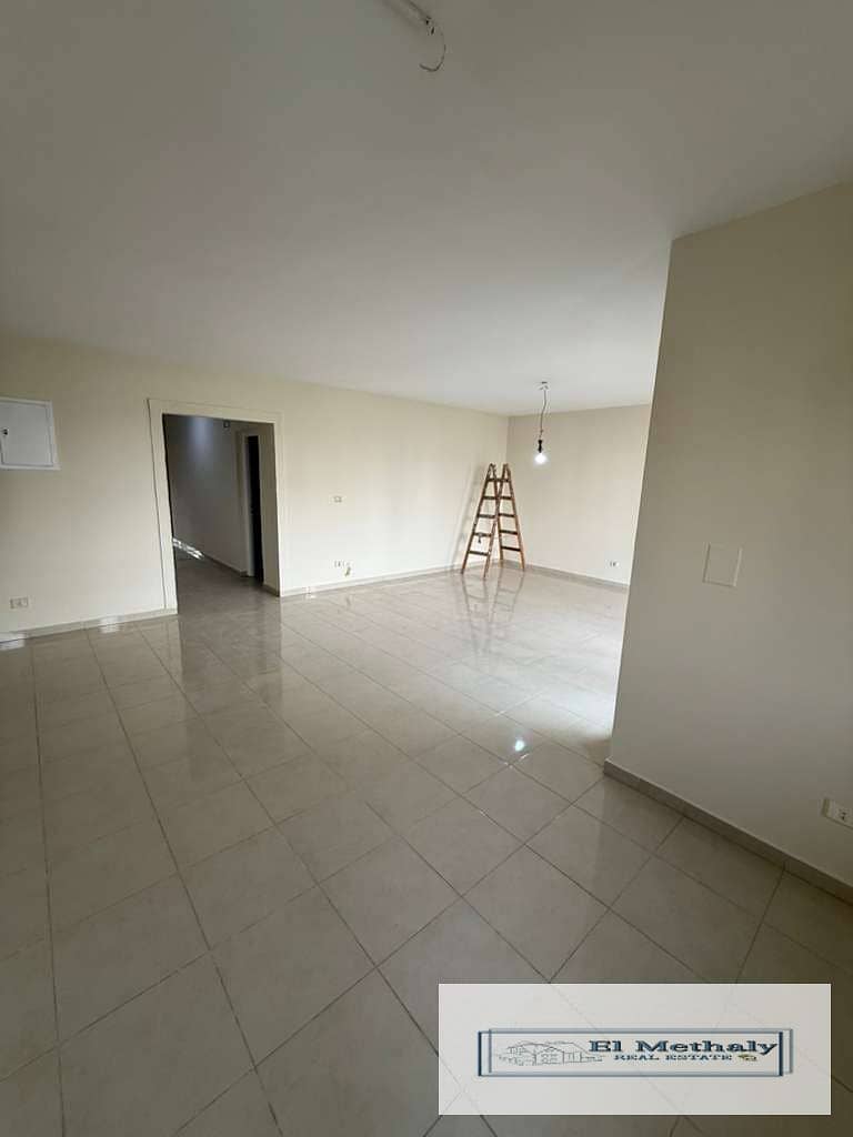 9 a2f8cf08-ddca-46d3-a102-041271290bd6. jpg