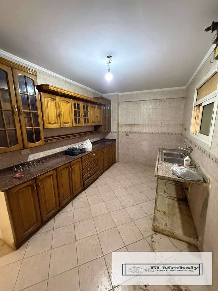 10 a5da4f1f-c9fc-4673-a5c4-3ea937ee974b. jpg