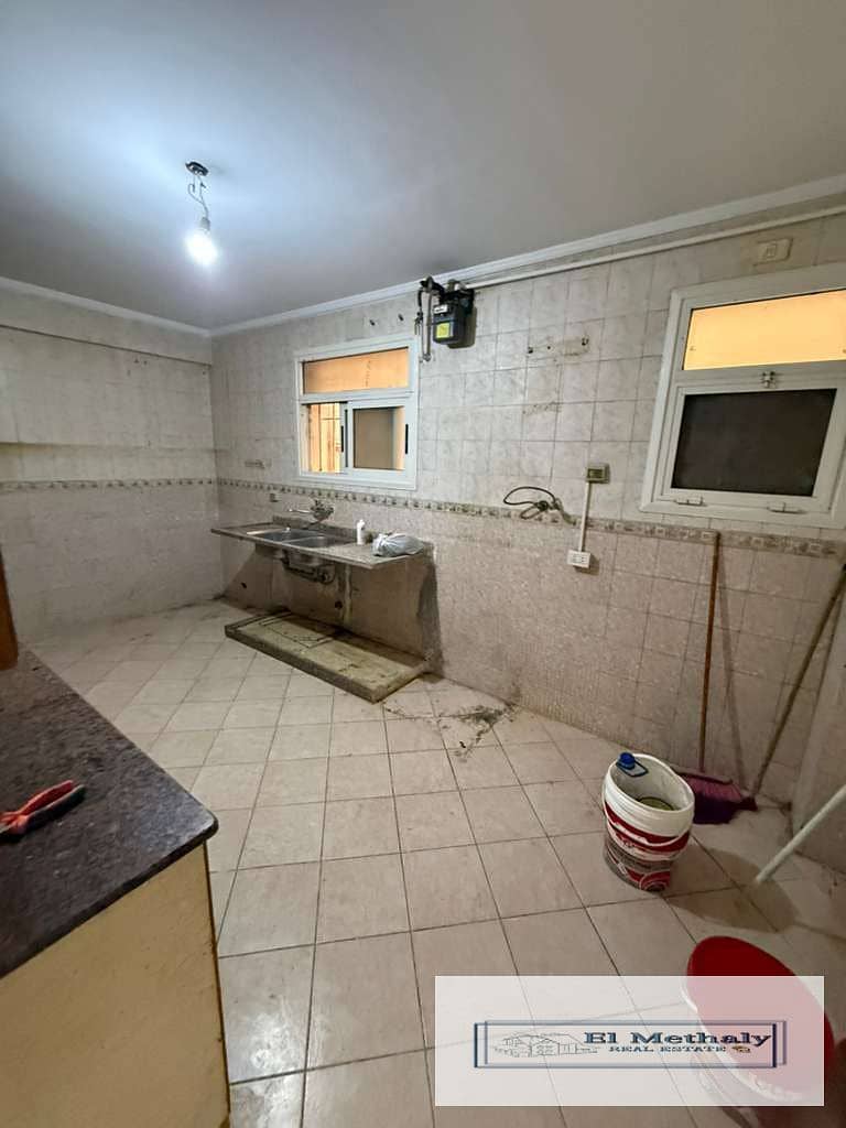 13 daa535bb-11c3-4882-933c-a8f0f1718ec1. jpg