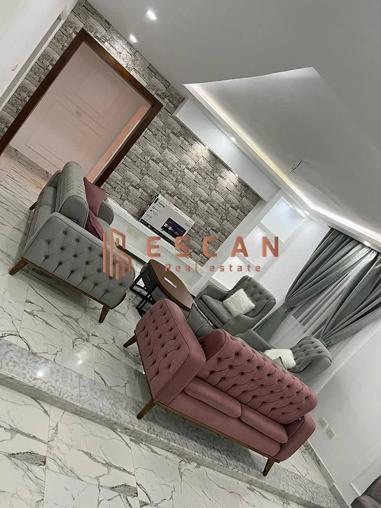 2 a9cc0bf8-f510-4450-97a4-b46bdfc82dd4. jpeg