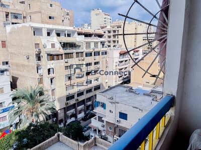 شقة 2 غرفة نوم للايجار في لوران، الإسكندرية - IMG-20251214-WA0004. jpg