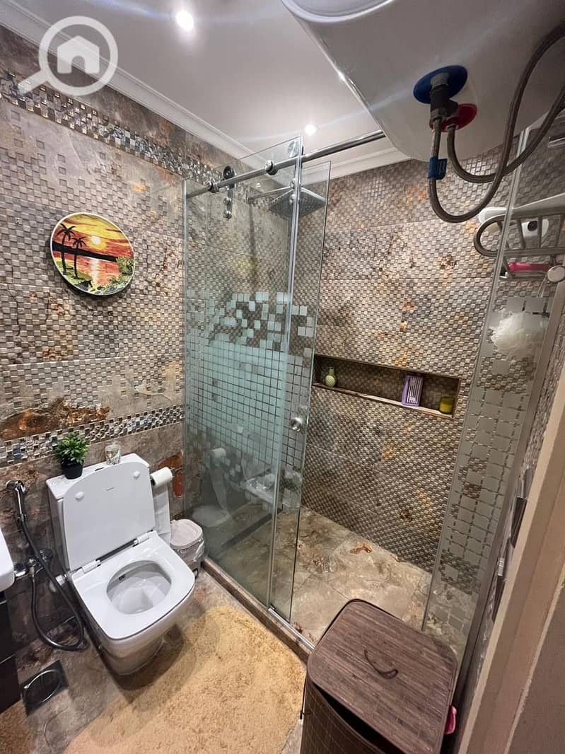 11 818e708c-b705-4390-97d1-0aafc6c8fb36. jpeg