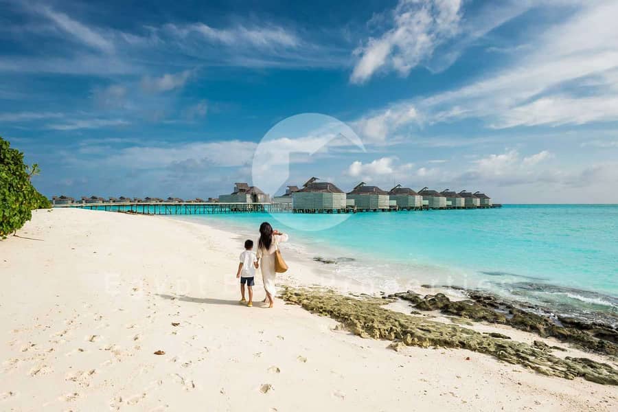 8 mother-son-maldives-vacation-MALDIVEMISS0820-aecf8960655243e8b0ef311082a92729. jpg
