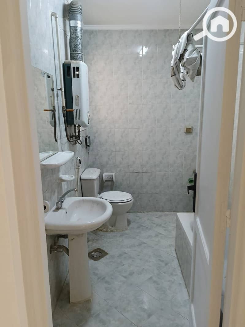 7 3fd963c9-a78b-432b-b6ed-cf5be0dc14b2. jpeg