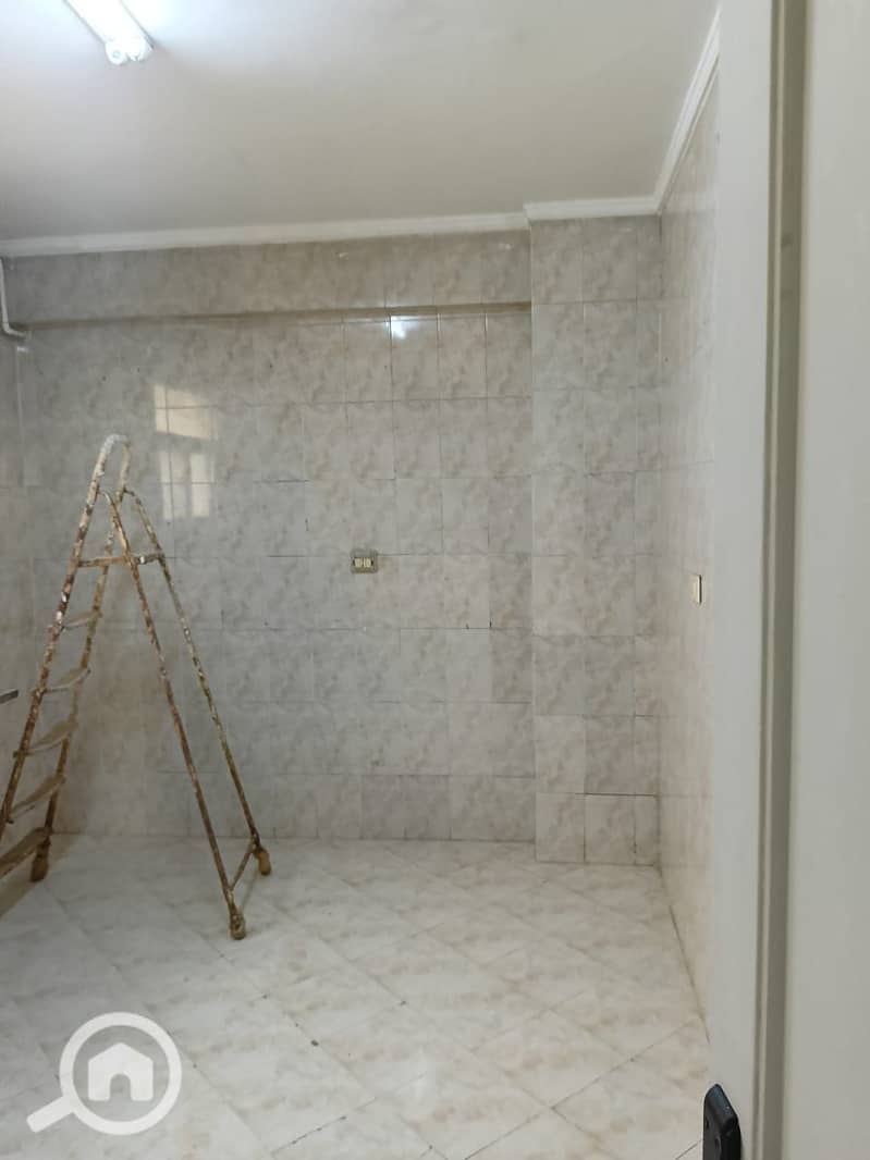 10 97a0b939-0713-4b18-8490-c70650e73e06. jpeg