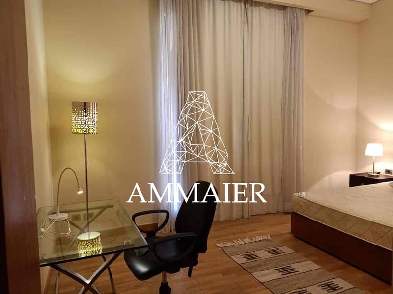 10 387255e4-851a-46f6-bd4e-ee34c19754fa. jpg