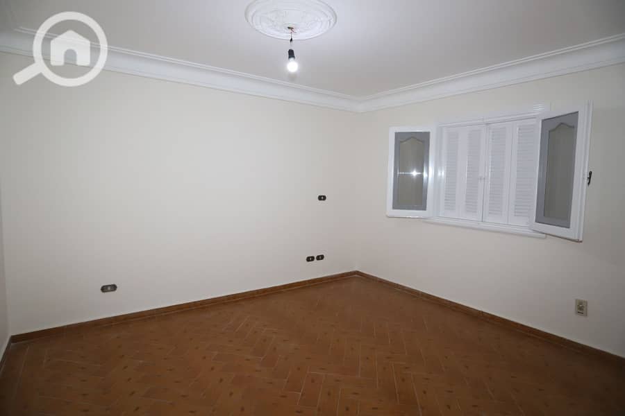 5 WhatsApp Image 2025-11-30 at 6.01. 58 PM (1). jpeg