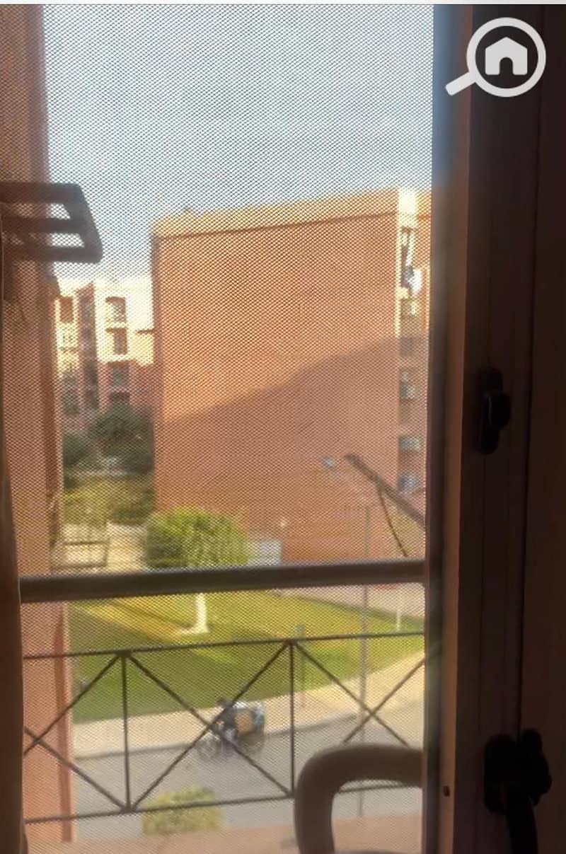 7 b8a4e035-8d0e-4a16-9da1-ccfb0b392440. jpeg