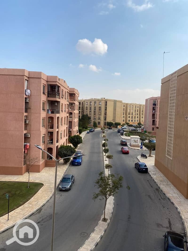 9 03d2241a-9a50-43a3-bf1f-411dda7eb7f7. jpeg