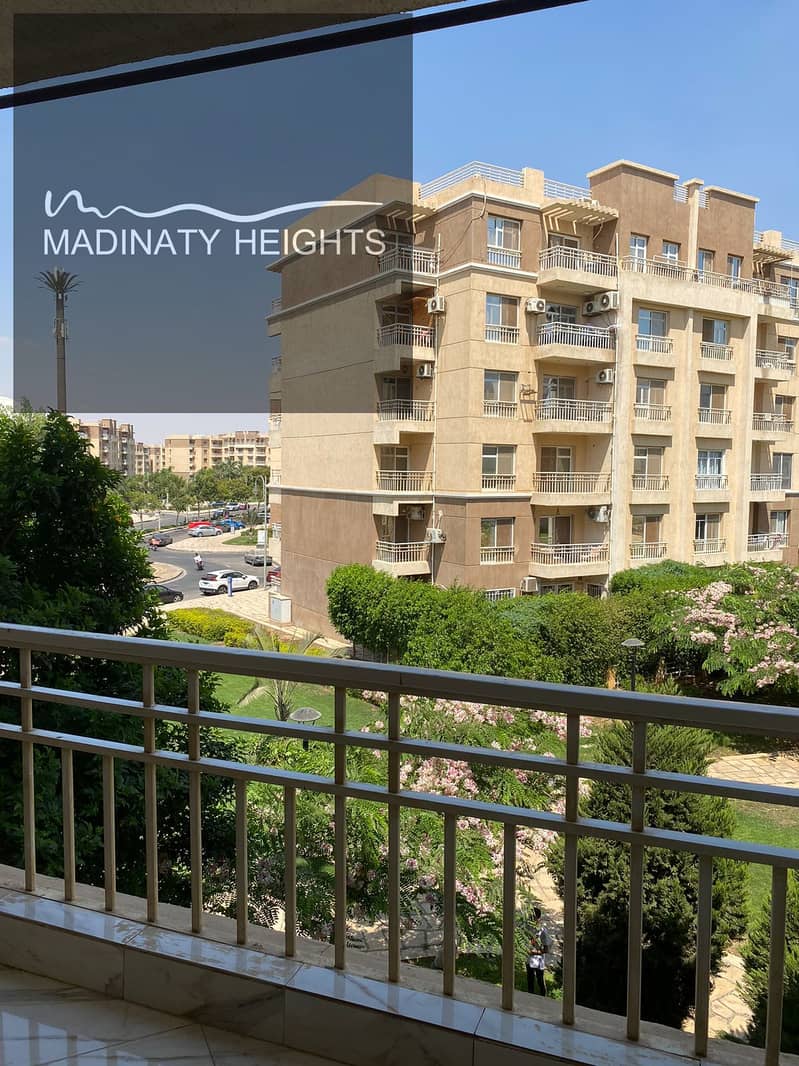 2 WhatsApp Image 2025-12-13 at 14.06. 36_94a45e39. jpg