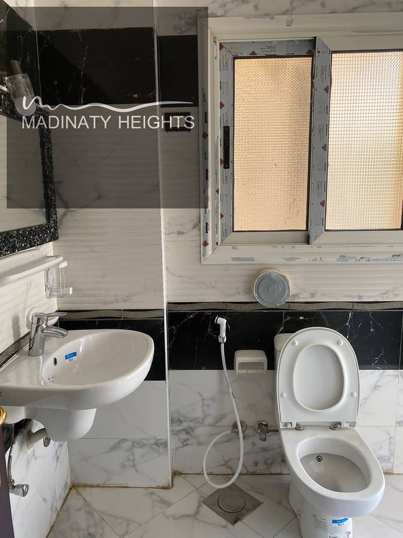 24 WhatsApp Image 2025-12-13 at 14.06. 33_5476aff3. jpg