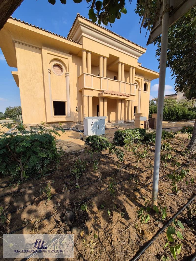 4 0f893b1d-924e-4cb0-9cba-583cfd48c067. jpg