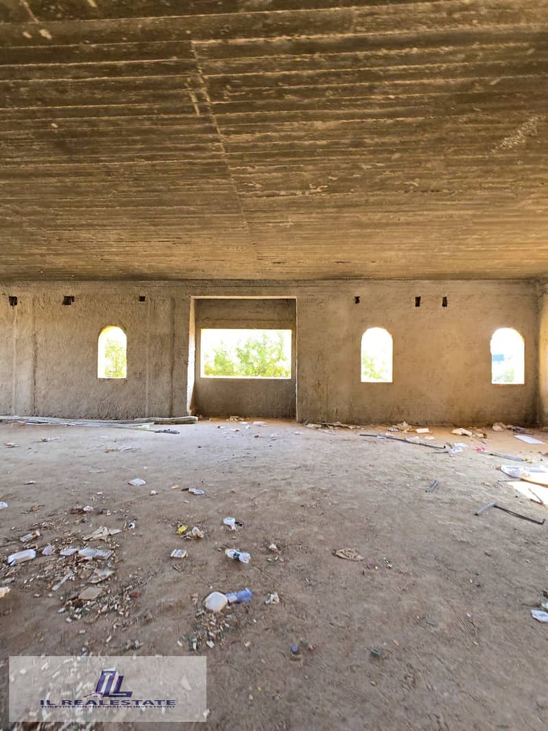 11 d5c194de-c84b-4ff8-90c7-dfa4a563c4dd. jpg