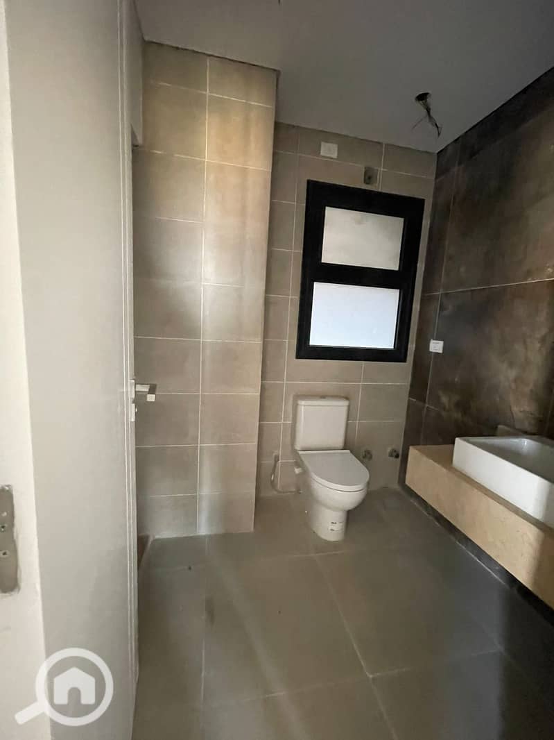 4 WhatsApp Image 2025-10-07 at 11.52. 53 AM (1). jpeg