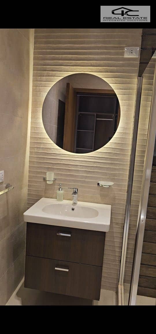 12 WhatsApp Image 2025-12-14 at 17.56. 32 (2). jpeg