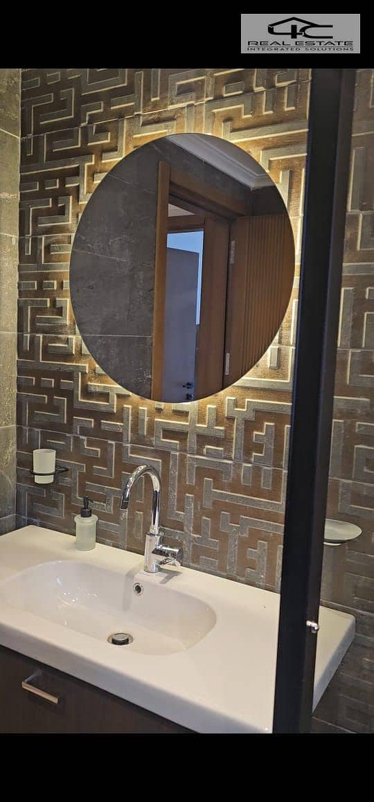 15 WhatsApp Image 2025-12-14 at 17.56. 33 (2). jpeg