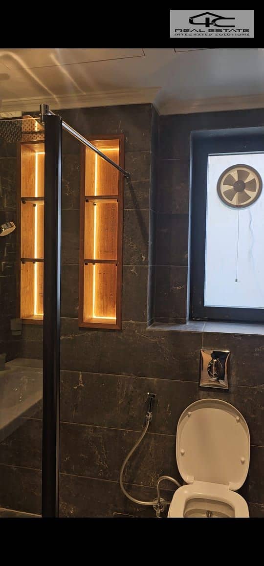 26 WhatsApp Image 2025-12-14 at 17.56. 37 (1). jpeg