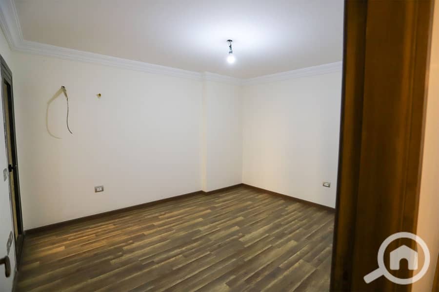 8 Untitled-1_0000_WhatsApp Image 2025-06-22 at 12.33. 28 PM. jpg