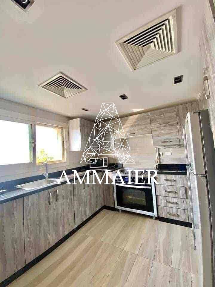 3 9285ac6f-29c4-4d0d-991a-5d1d435fcc6a. jpg