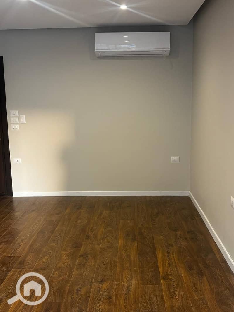 6 WhatsApp Image 2025-12-13 at 1.24. 47 PM. jpeg