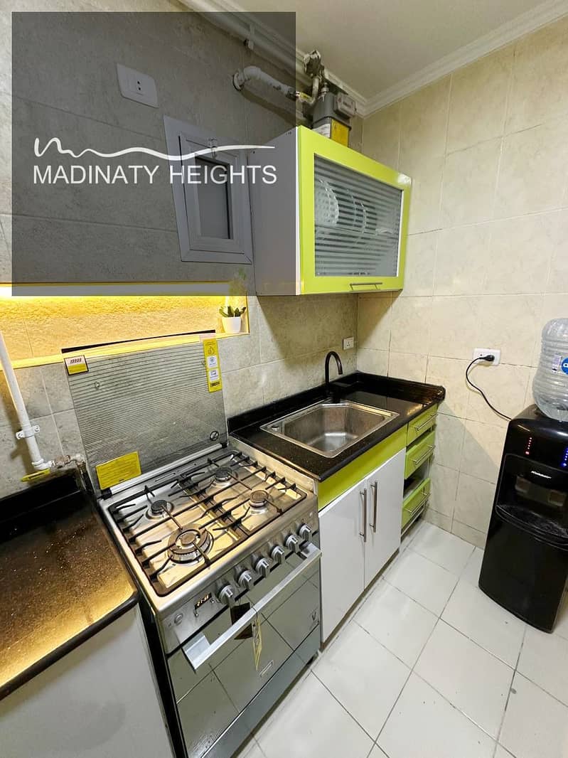 4 WhatsApp Image 2025-12-13 at 14.08. 18_adec1fd0. jpg