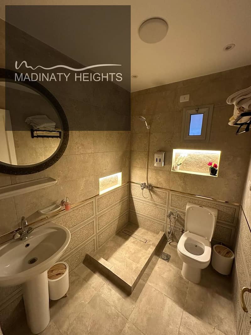 21 WhatsApp Image 2025-12-13 at 14.08. 33_4a3ba29d. jpg