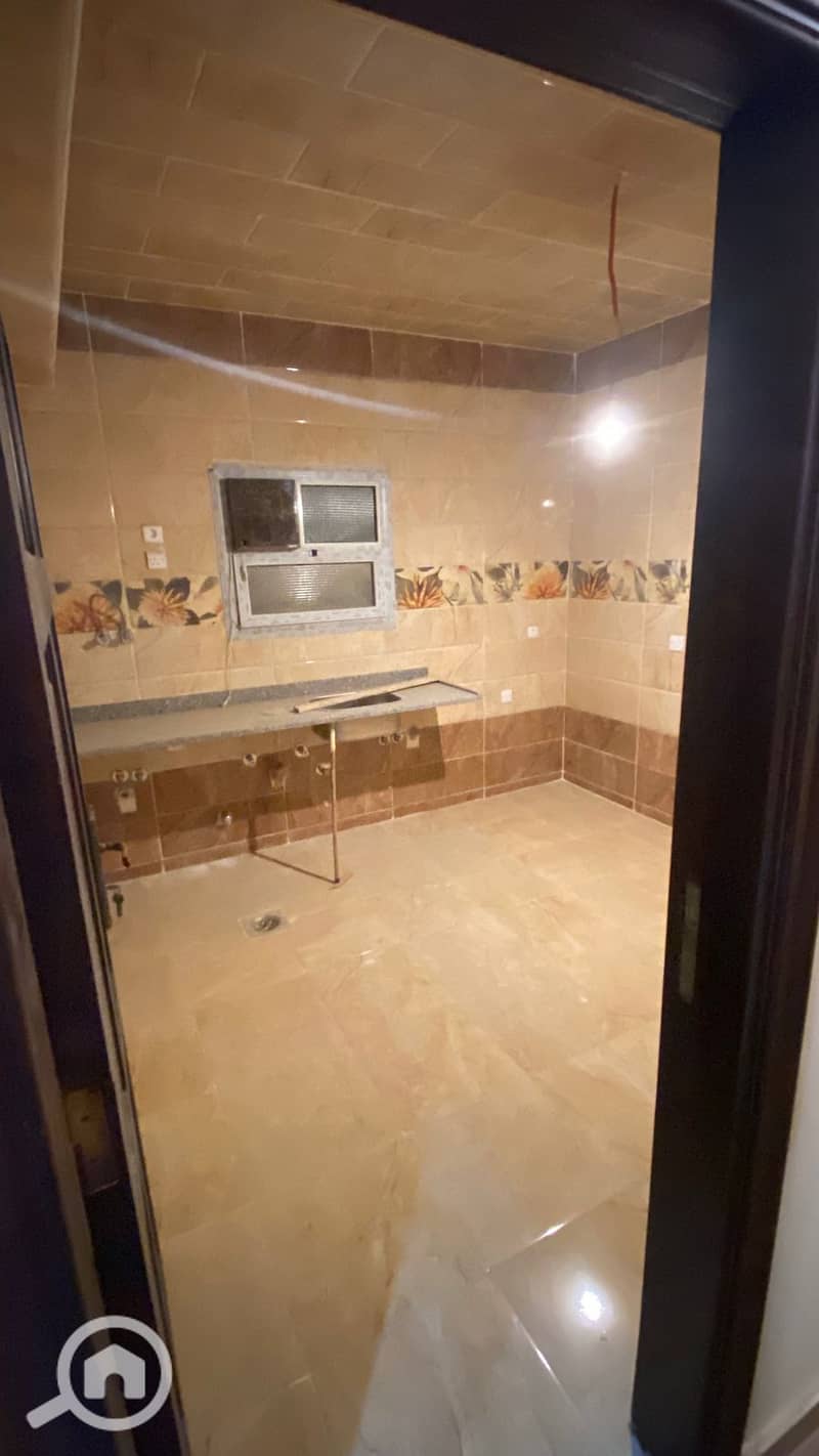 5 WhatsApp Image 2025-12-13 at 18.51. 37 (1). jpeg