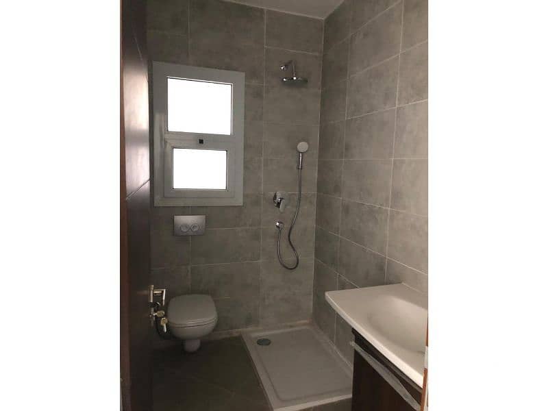 4 6d5ddbd6-212a-4543-aac7-a1281a61e040. jfif. jpg