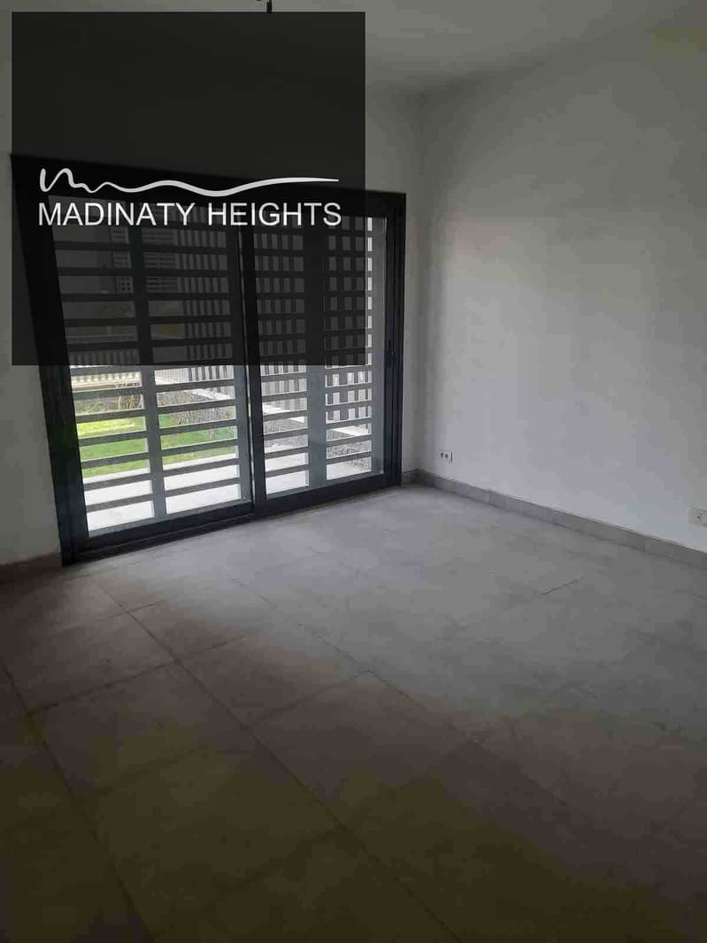 9 xbPhnj8LmbpMrVhs1leEIgud8LxSdGHyq7Ifzj7d. jpg