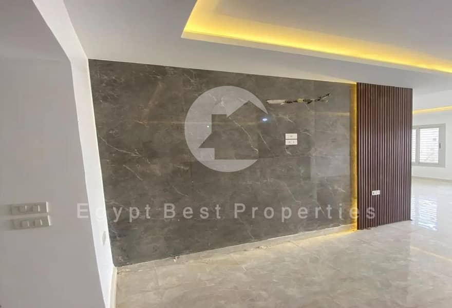 4 b6821d7b-f86f-4e57-aa06-fc808f0c33a6. jpeg